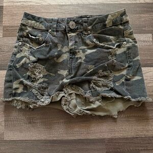 Almost Famous Camouflage High Rise Shorts
